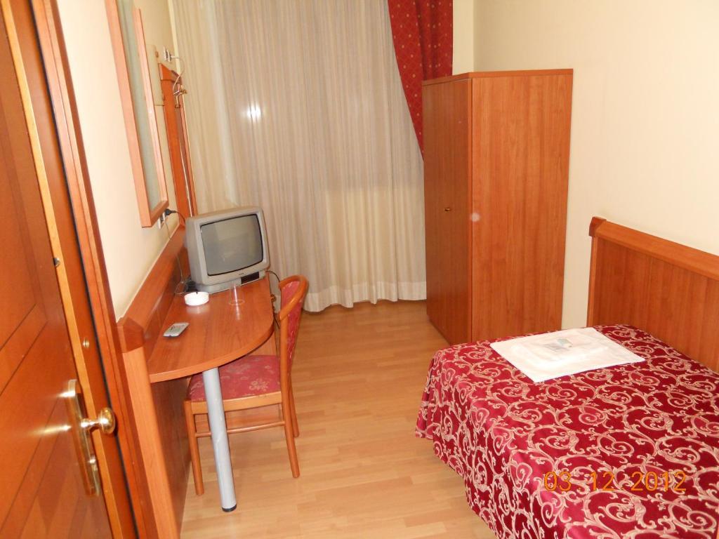 Hotel Val Di Sangro Perano Chambre photo